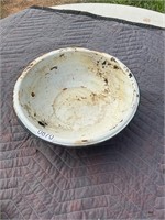 Vintage Enamel bowl see all pics