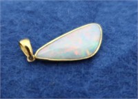 18k Opal Pendant--1.5 Grams Gross Weight