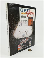 Livre Grit and Glory numéroté/signé par l'équipe -