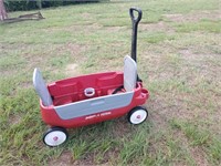 Radio flyer wagon