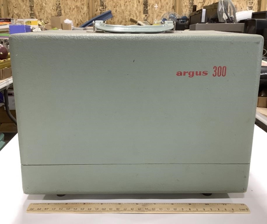 Argus 300 projector
