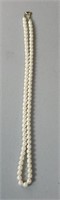 Pretty string of faux pearls approx 18 inches