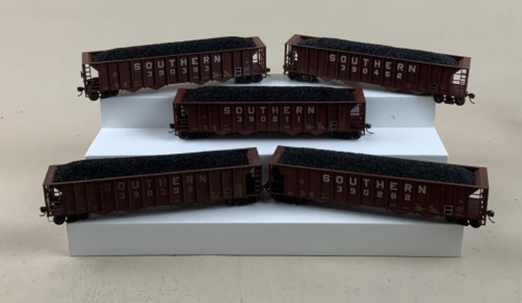 SPECTACULAR HO Train Collection Auction!