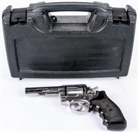 Gun Smith & Wesson 64-3 in 38 SPL Revolver