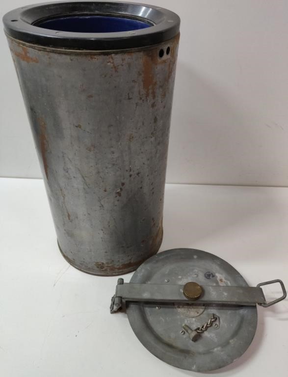 WW2 Canadian Military Food Container