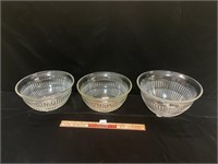 LOVELY SET OF FOOTED MIXINGS BOWLS
