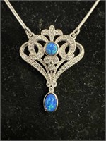 Stunning sterling silver and opal necklace