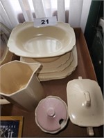 LOT HOMER LAUGHLIN DINNER WARE PCS.