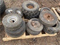 PALLET MISC SMALL RIMS + TIRES
