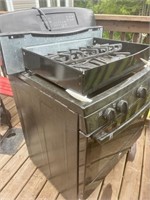 FOR SCRAP Gas Stove-PIckup at 667 Fourth Line E