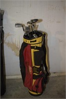 MERITTA BAG AND TITLEIST IRONS AND DRIVERS