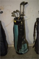 MIZUNO BAY WITH ASSORTED CLUBS