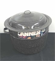 Granite canning Ware pot and lid for preserving