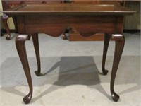 Queen Anne Style Serving Table w/Slide out sides