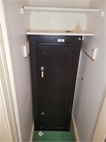 LARGE METAL SAFE - UNKNOWN BRAND