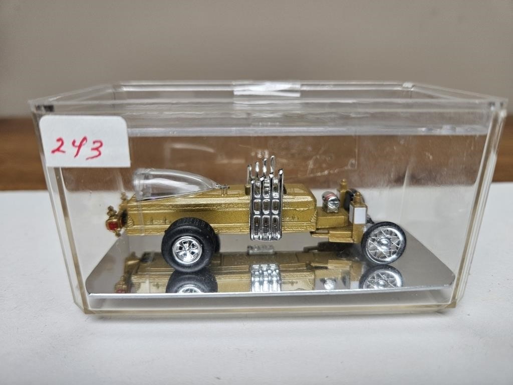 Auction 66 Die Cast Collectibles