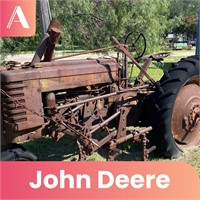 Vintage John Deere Tractor