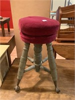 Clawfoot Stool