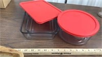 Pyrex storage containers w/lids