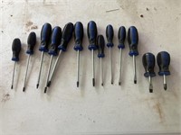 Screwdrivers (non name brand), 2 nut drivers