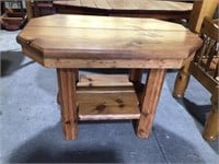 Amish Made Oak Wood Side/Parlor Table