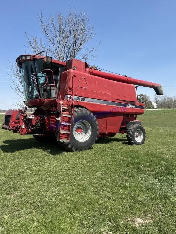 '97 Case-IH 2188 combine, shows 6490/4218 hrs