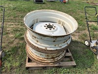 8 - Bolt tractor rims