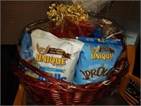 Unique Pretzels Gift Basket