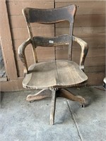ANTIQUE WOOD OFFICE CHAIR (ROUGH)