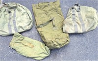 4 VINTAGE CANVAS US ARMY BAGS DIFFERENT SIZES