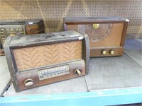 TWO ANTIQUE WOOD CASE RADIOS LARGEST 17" WIDE