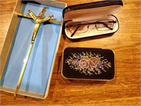 Crucifix Case, Pres,Glasses
