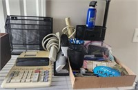 GROUP OF OFFICE SUPPLIES, CALC, PENS, MISC