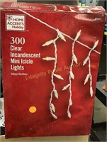 Home Accents Holiday 300 Clear Mini Icicle Lights