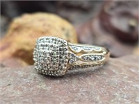 10K Gold & Diamond Ladies' Cluster Ring