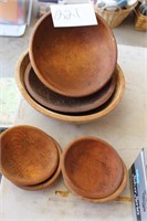 7 WOODEN BOWLS, VARIOUS SIZES