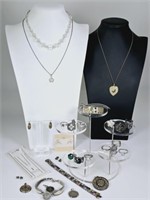 5.93 OZT Sterling Silver Jewelry: Rings, Necklaces