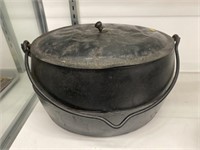 Marietta Cast Metal Pot