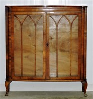 Antique Mahogany Display Cabinet w Key