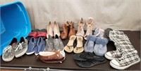 Tote of Ladies Shoes. Sz 7.5-11