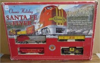 Sante Fe Flyer Classic Holiday HO Train Set