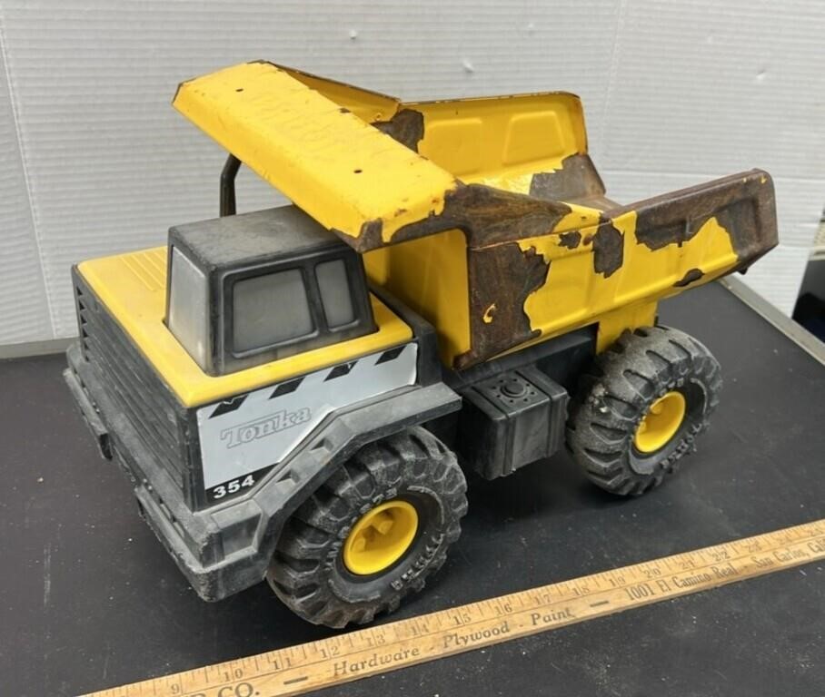 Tonka 345 Dump Truck