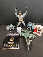 Batman collectible figurine cup movie, guidebook