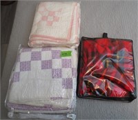 2 quilts, blanket