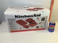 Kitchen Aid 6 pc Silicone Bakeware Set