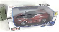 Voiture Maisto Ferrari échelle 1:18 - 8,5po de L