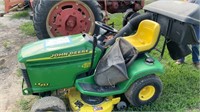 John Deere LX255 mower with bagger, Mows