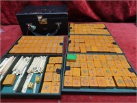 2 tone Bakelite Mahjong game tiles set. 156 tiles.