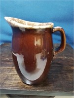 Hull pottery Breakfast milk pitcher in Brown