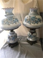 2 table lamps